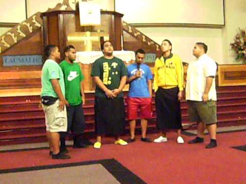 THE AUSIE BOIZ SINGING