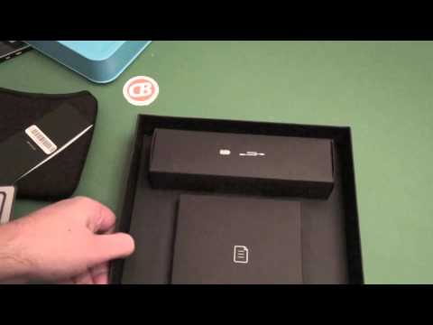 0 Unboxing BlackBerry PlayBook   