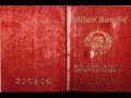 Milan Bandi&Auml;� spalio svoju iskaznicu video
