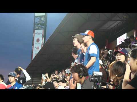 Running man - cheer @ASIAN DREAM CUP 2012 IN THAILAND by ZL