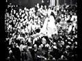 Papal Coronation 03 -Into the Basilica
