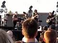 Tegan-and-Sara-Coach