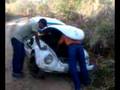 fusca quer....bebe cai levanta