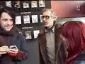 vous trouverez un mini bout de la conference de presse d'hanoi, un nico qui sort avec sa super barbe toute sexy.

http://ninisirkis.skyblog.com