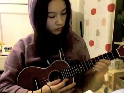 Concert Ukulele - I'm beginner, and this is my first video. I practiced just 3 days after bought ukulele. So, it's not perfect...T-T You can download the tab of this song here...