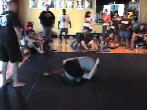 mixed judo girl beats boy