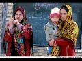 ای مهر بی مهرترکمن ایلیم: ماه مهر با تمامی مهر و نا مهربانیش فرا میرسد. مهر، ماه مهر در این است که در این روز تمامی دانش آموزان، سال تحصیلی جدید را آغاز میکنند. با آغاز ماه مهر، کودکان، نوجوانان و جوانان لباس نو بر تن و کتابی نو در دست میگیرند و در کلاس درس حاضر میشوند تا دانش جدیدی یادبگیرند. نا مهربانی، مهر در این است که در کشور ما ایران بیش از نصف جمعیت ایران در این روز حق ندارند اولین روز درس را با یاد گیری زبان خود آغاز کنند و به زبان خود بنویسند و بیندیشند. نا مهری بزرگی است که کودکان ترکمن و کودکان دیگر ملتهای ایران قبل از اینکه زبان مادری خود را یاد بگیرند کلاس درس را با زبان دیگری آغاز کنند. هیچکس مخالف یادگیری یک زبان سراسری مورد توافق مردم ایران نیست، چیزی که رنج آور است یادگیری زبان سراسری هم زمان با یادگیری زبان مادری کودک صورت نمیگیرد. ما منتظر مهری مهربانتر هستیم.