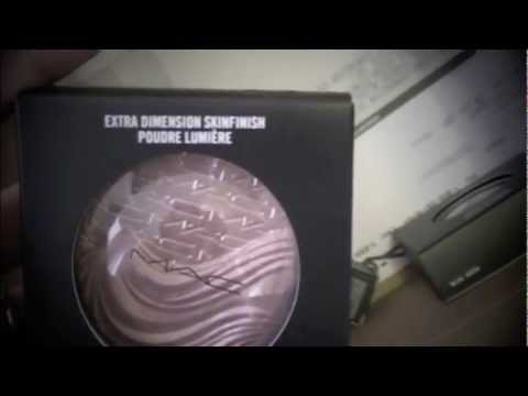 MAC Tres Chic - Hey beauties, I just did a quick 'open box/mini MAC haul' to show you the products that I've purchased online from yesterday. Got it expressed shipped coz I'...