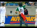 Mexico vs Islandia Tacleada a un aficionado 