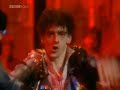 [video]  tenpole tudor - swords of a thousand men [totp]  (wiggy st helens uk 2008)