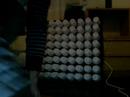 pannello a led autocostruito realizzato con bicchieri di plastica e cartone