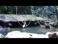 Seuls au monde... enfin presque !