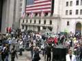 videos de TituBanda suona BELLA CIAO in WALL STREET