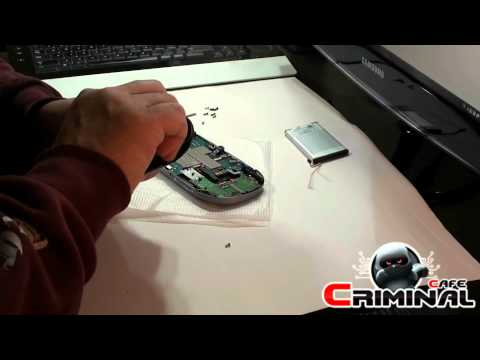 how to remove a ps vita battery