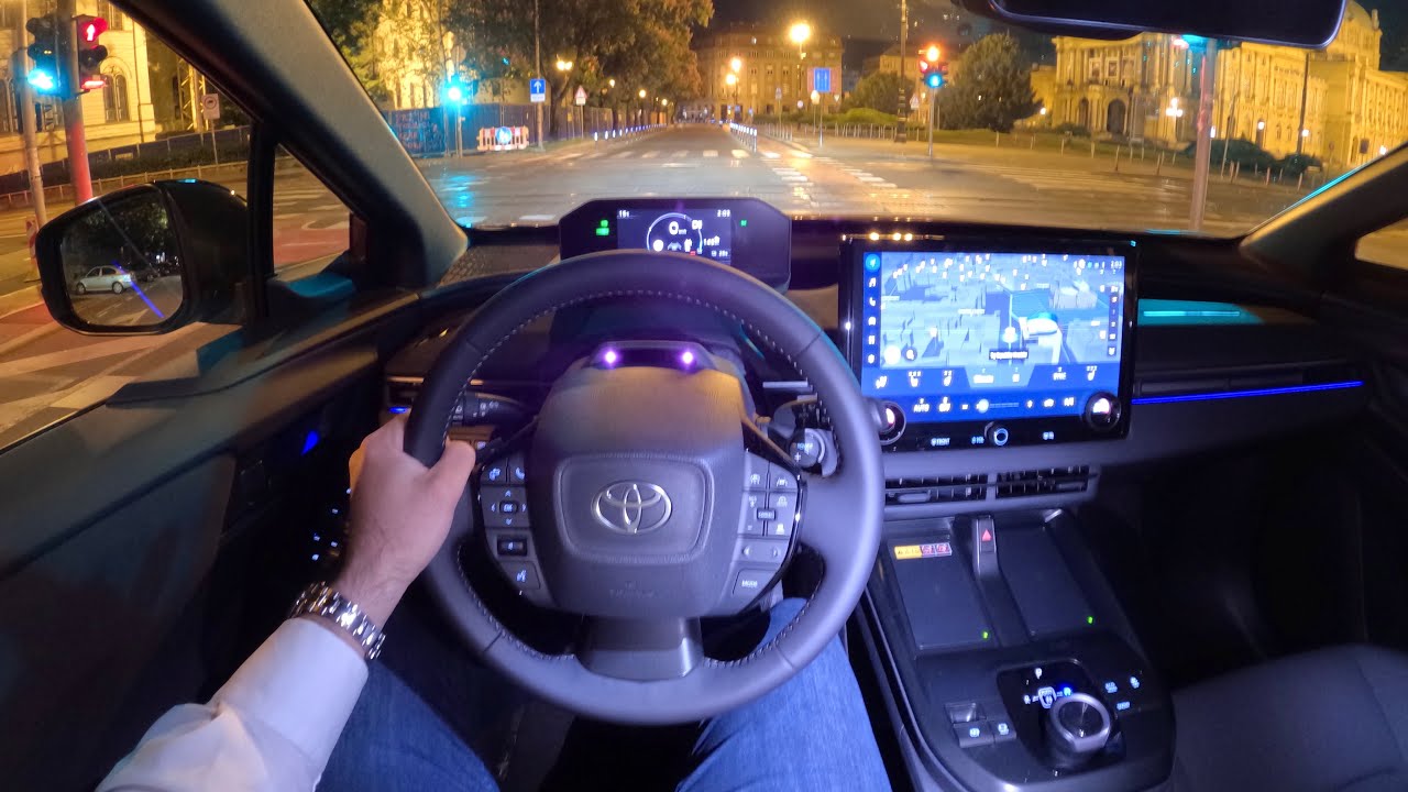 New TOYOTA C-HR+ 2026 (Europe) - NIGHT POV test drive (PURE DRIVING, cool AMBIENT lights)