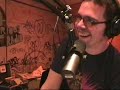 Paul en Michiel willen graag weten of Alain niet stiekem bediendes heeft.