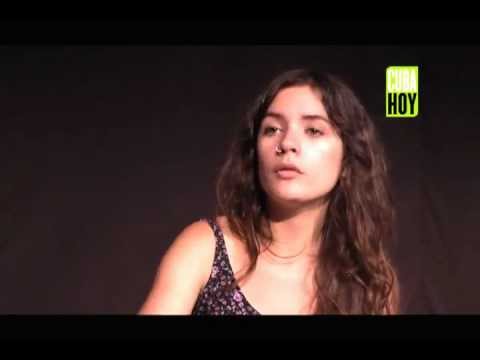 Camila Vallejo no habló con Yoani Sánchez, pero sí con otra bloguera cubana