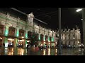 Tramway de Bordeaux de nuit devant la gare St Jean en habit de fête.