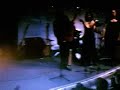 j'ai essay� tant bien que mal de chanter cette chanson de pauline croze pour une soir�e � mon �cole de commerce... je sais que mon micro ne va pas s'envoler, mais c'est le stress lol