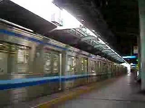 横浜市営地下鉄3000形　回送電車　仲町台駅にて