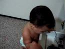 Cabecinha Jr. aprendendo a andar