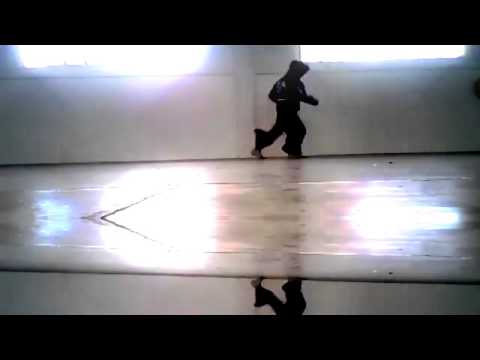shuffle - I all, it's a remake of my first compilation. This video is create with a pro software. Songlist: 20. Showtek - Raver 19. Headhunterz - Scrap Attack (Endymio...