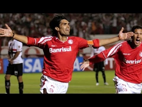 gol na final libertadores - http://www.MidiaGols.com.br - Veja o gol de Fernandão na final da Libertadores de 2006, com narração de Pedro Ernesto Denardin, da Rádio Gaúcha.