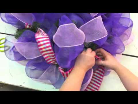 how to attach items to a wreath