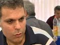 تقرير : اكثم سليمانتاريخ بث التقرير : 12/7/2008تشهد ألمانيا جدلا متصاعدا حول الموقف من القضية الكردية على خلفية اختطاف ثلاثة سياح ألمان في شرق تركيا أخيراً. وفي حين يصر الساسة الألمان على أن برلين لن تقبل أن يتم ابتزازها، تعلو أصوات ناقدة لإجراءات اُتخذت أخيراً في ألمانيا واعتبرها الأكراد معادية لقضيتهم.