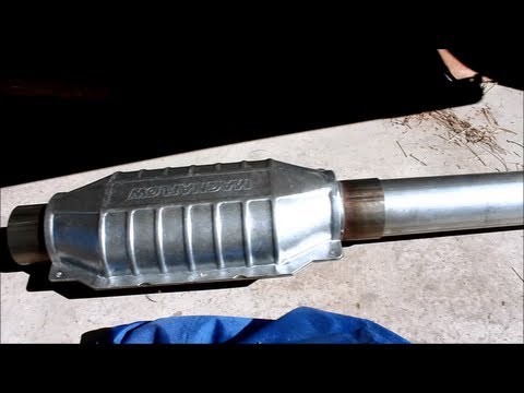 Install a Magnaflow Catalytic Converter, Universal Fit
