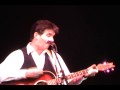 terry sylvester performs the classic hollies' hit bus stop, with james griffin and john ford coley.  this was recorded on night # 2 (november 03, 2001) of their three-night tour in canada in 2001.

please check out other videos from this series of concerts elsewhere on my channel.
