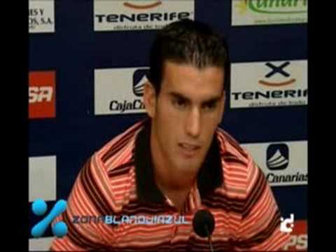 Alejandro Alfaro presentado al Tenerife