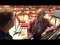 henk van der meulen in gesprek met dirigent ed spanjaard over de psalmensymfonie van igor stravinsky en de nederlandse premi�re van charles koechlin's werk offrande musical sur le nom de bach. in dit videofragment ziet u een kort stukje uit het interview met ed spanjaard over het werk van koechlin dat is opgedragen aan bach.