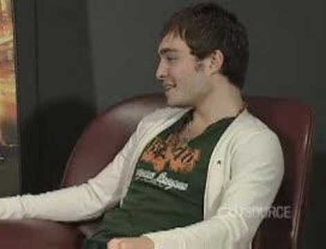 Interview with Ed Westwick screen 1