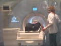 how an MRI (MRT) scan is performed