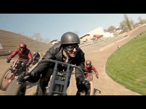 Harley and the Davidsons: Behind the Bike