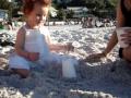 zaz and Cas building Sandcastles Dec 09.wmv
