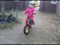 pleun fietst en vertelt een verhaaltje (video)