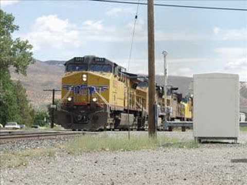 Narodnie Mstiteli reviews Central Verdi Trains