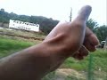 caminhão na linha do trem