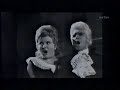 ma compilation de courts extraits d'une �mission d'arte consacr�e aux 60 ans du festival d'aix en provence (2/3) en 2008.
----------------------------------------
my compilation from short excerpts from an arte tv, french-german channel, show celebrating the 60 years of the aix-en-provence festival (2/3) in 2008.
----------------------------------------
clip 1: http://www.youtube.com/watch?v=fcoebezmyru
don giovanni - die entf�hrung aus dem serail - il mondo della luna - le carnaval de venise - la traviata - semiramis
gabriel bacquier
teresa stich-randall  luigi alva
maurice besan�on
sylvia sass
mireille delunsch
montserrat caball� - marilyn horne  

clip 2: hippolyte et aricie - l'incoronazione di poppea - cosi fan tutte 
jessye norman
jeanne rodhes - robert massard
mireille delunsch - anne-sophie von otter
st�phane degout - erin wall- elina garanca - shawn mathey 

clip 3: http://www.youtube.com/watch?v=nyvhv9s7po8
cosi fan tutte - don giovanni - l'orfeo - die walk�ren
st�phane degout - erin wall- elina garanca - shawn mathey ruggiero raimondi
alexandra deshorties - peter mattei - gilles cachemaille
simon keenlyside