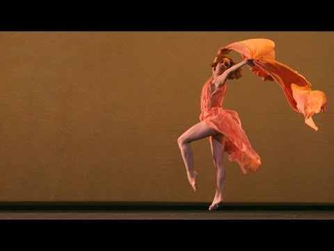Tamara Rojo in Five Brahms Waltzes in the Manner of Isadora Duncan (The Royal Ballet)