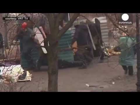Ukraine SNIPER Shoots in People Euromaidan 20 02 2014 Snajper ukraina Revolution