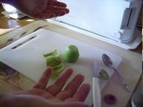 how to skin a kiwi fruit