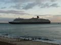Queen Victoria Sounds Fog Horn entering Southampton 1st Time
