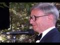 videos de Dean Hinmon sings Old Bones as George Burns