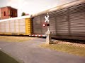 HO crossing BNSF Autoracks HO crossing BNSF Autoracks