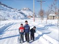 http://www.turklider.org/TR/EditModule.aspx?tabid=1038&mid=8373&ItemID=2996&ItemIndex=91UZAK DİYARLARDAYIM, VAN'DAYIM..                              Gel Artık Ne Olur.         Bu gün yılbaşı. Van'da her yer karla kaplı, yollar kapalı, penceremden lapa lapa yağan karları seyrediyorum... Sensizliğime ve yalnızlığıma ağlıyorum, akıyor usul usul içime, ateş gibi gözyaşlarım. Her nefes alışımda aklıma sen geliyorsun. Seninle olan hatıralarımızın esiriyim. Seninle geçen her Ana ben mahkûm oldum. O güzel gözlerine, bakışlarına zincirlerle, prangalarla bağlanmış duygularım. Ben senin sessiz karanlığındayım.          Van da Güneş doğmuyor sabahlarıma.  Geceler varmıyor seherin aydınlığına. Kaderimin yıldızları birer birer sönmüş, gökyüzüm zifiri karanlık olmuş. Işıksızım, boğulmuşum, kaybolmuşum, Çaresizim. Söyle Can'ın canı. Yollarına kar mı yağdı neden gelmedin. Sanki sensiz hiç var olmamışım, hiç yaşamamışım. Mutsuzum.          Karlı Van yolların da tutunamıyorum, kayıyorum, düşüyorum. Evim sensiz soğuktan buz gibi oldu.           Gel artık ne olur sensiz gecelerime. Gel ne olur Can'nın canı, Güneşim ol, doğ karanlık Dünyama...            Sensiz çok üşüyorum. Gel artık ne olur.Mr Can AKIN----------------------------------------------------------------------------------------------Gel Artık Ne Olur.Sensizlik her yeri sarmış.Almış götürmüş en güzel yıllarımıAğlıyorum usul usul gecemin karanlığınaİçime akıyor ateş gibi gözyaşlarım.Güzel gözlerinin, bakışlarının esiriyim,Ben sana ezelden beri sevdalıyımPrangalarla bağlanmış gönlümSeninle yaşanmış her anıya Ruhum cansız kalmış, sessizliğinde,Sen yoksun yanımda, Güneş doğmuyor artık sabahlarıma.Sen yoksun ben deKaderimin ışıldayan yıldızları sönmüşGökyüzüm zifiri karanlık olmuş.Boğulmuşum, kaybolmuşum, cansızım,Sensiz çaresiz ve çok mutsuzum.Gel artık ne olur, sensiz gecelerime,Gel artık ne olur, sensizliğimeSensiz çok üşüyorumVe ölesiye seviyorum.Mr Can AKIN