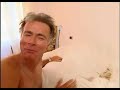 le sketch du s�ducteur by franck dubosc qui lui colle � la peau...