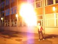 Flammer på Danmarks Biblioteksskole. Nikolaj spyr ild.